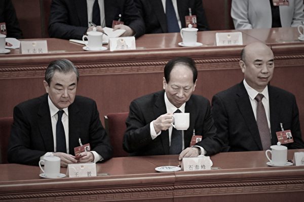 涉内斗?传中共中组部长和统战部长罕见对调