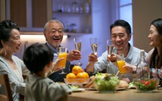 台湾名列东亚最幸福国家 一起吃饭是原因？