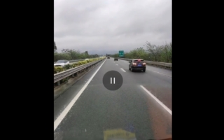 清明大塞车 中国车主高速公路集体倒车7公里