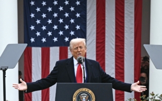 【更新】对等关税发布 川普:经济独立宣言