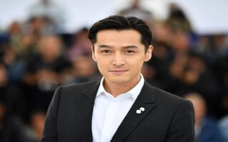 二胎得子？胡歌被爆携全家上九华山祈福还愿