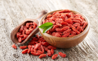 食用草药可以改善和舒缓肠道健康