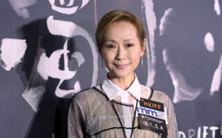 遭晚辈质疑精力不济 62岁叶童霸气回应登热搜