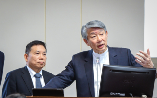 880亿银弹纾困 台财长：不够会加码