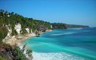 两名澳洲人在巴厘岛直升机坠毁事故中受伤