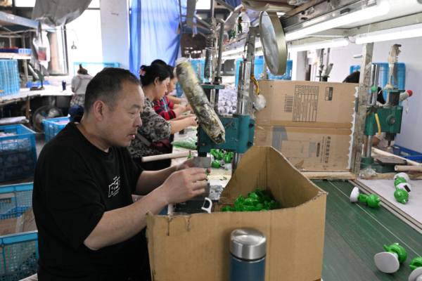 东莞18年老牌出口企业订单尽失 工厂熄火