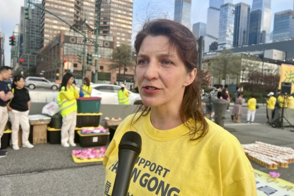 Maria Salzman自1997年就开始修炼法轮功,表示身心受益,兑中共当局1999年迫害法轮功感到不解。(赵芬妮/大纪元)