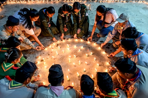 组图：尼泊尔4‧25地震十周年 多地办悼念活动