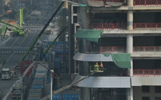 “再不卖就成负资产”中国业主的切肤之痛