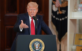 川普:经济改善需要一段时间 要有耐心