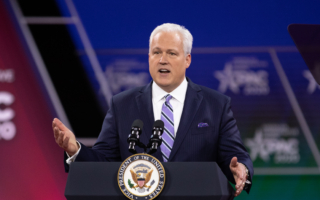 美CPAC主席:尹锡悦曾透露华为干涉韩国选举