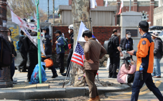 尹锡悦遭罢免 韩市民:希望国民重新团结