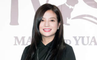 赵薇15岁女儿近照曝光 获赞遗传妈妈大眼睛