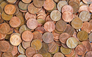 男子散步意外获1500枚无价银币 有2千年历史