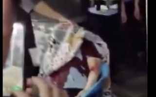 【一线采访】武汉枪击案 一老板中弹身亡