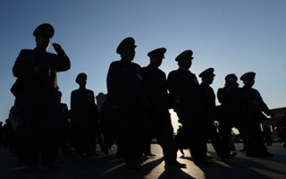 李燕铭：陆军司令李桥铭前上司 红二代中将出事