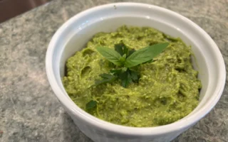 自制酪梨青酱 演绎经典酱汁新风味