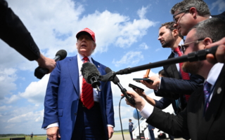 川普为何下令美军突袭 摧毁伊朗核设施