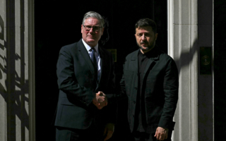 泽连斯基访英 英乌签署军工合作协议