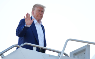 川普宣布以色列停攻伊朗:飞机都将返航