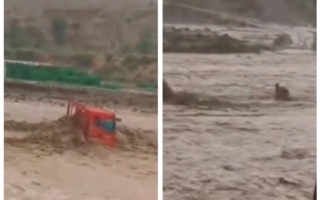 甘肃暴雨引发山洪 至少5人失联