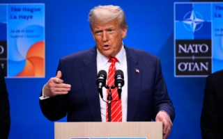川普召开北约新闻会 聚焦三议题