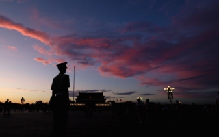 【中国观察】伊朗变天危机冲击北京中南海