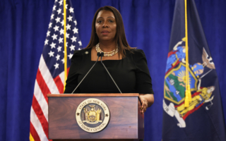 第四名法官叫停川普终止出生公民权 