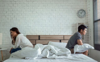 专家：避免用三种痛苦的方式伤害伴侣