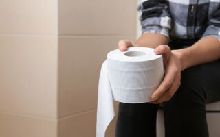 上厕所用再生或竹制卫生纸安全吗？