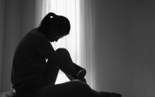 为什么我们会爱上不爱我们的人？ 专家解析