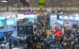 饭店业受惠电脑展商机5月营收亮眼 盼国旅冲高暑期业绩