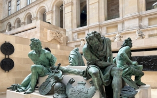 巴黎罗浮宫 在时光里凝视永恒