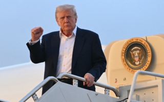 【直播】川普视察佛州新移民拘留设施