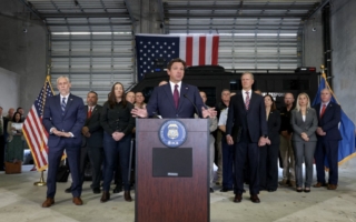 美ICE携手佛州一周逮捕逾千非法移民 创纪录