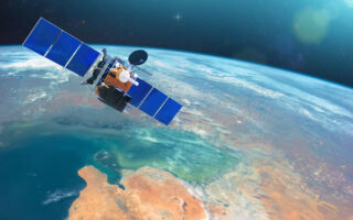 “死亡卫星”近60年后发出讯号 科学家费解