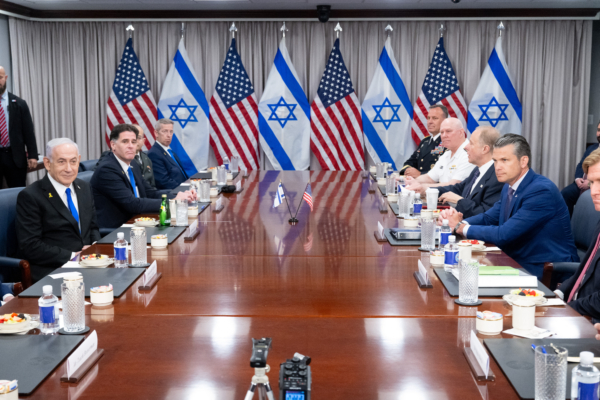 哈马斯同意释放10人质 停火谈判艰难推进