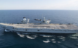 英国日本拟在中共眼皮底下展示航母实力