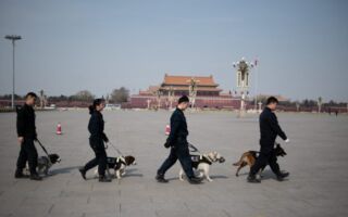 王小洪排名异常 习近平不放心政法委？