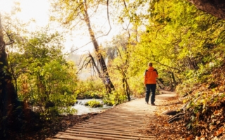 步行：治疗7种常见病痛的有效方法