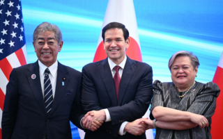 东盟外长峰会 卢比奥和王毅暗中交锋