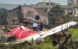 印航空难初步报告出炉：引擎燃油曾遭切断