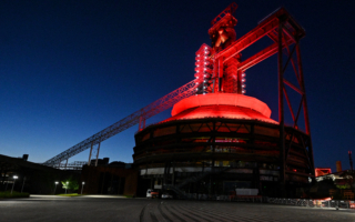 中国钢铁业面临大洗牌 产能倾销海外遇抵制