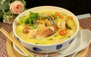 【梁厨美食】南瓜虾滑日式猪骨汤