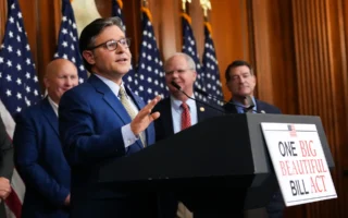 CBO报告：川普关税预计十年内减赤2.5万亿美元