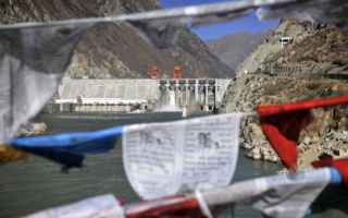 雅鲁藏布江水电工程开工 专家:违法工程