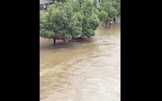 中国多地水库泄洪 民叹苦 官媒反唱好