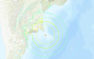 堪察加逾70年来最强震 海啸淹没俄东海岸小镇