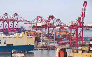 美贸易逆差创两年新低 第二季经济明显回升