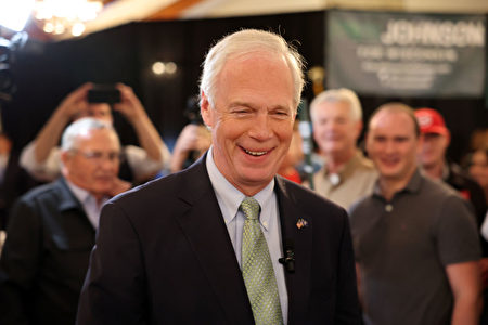 WAUKESHA, WISCONSIN - OCTOBER 25: Senator Ron Johnson (R-WI) arrives a rally on October 25, 2022 in Waukesha, Wisconsin. Johnson is in a close race with Democratic contender Mandela Barnes for his senate seat in the mid-term elections. (Photo by Scott Olson/Getty Images)